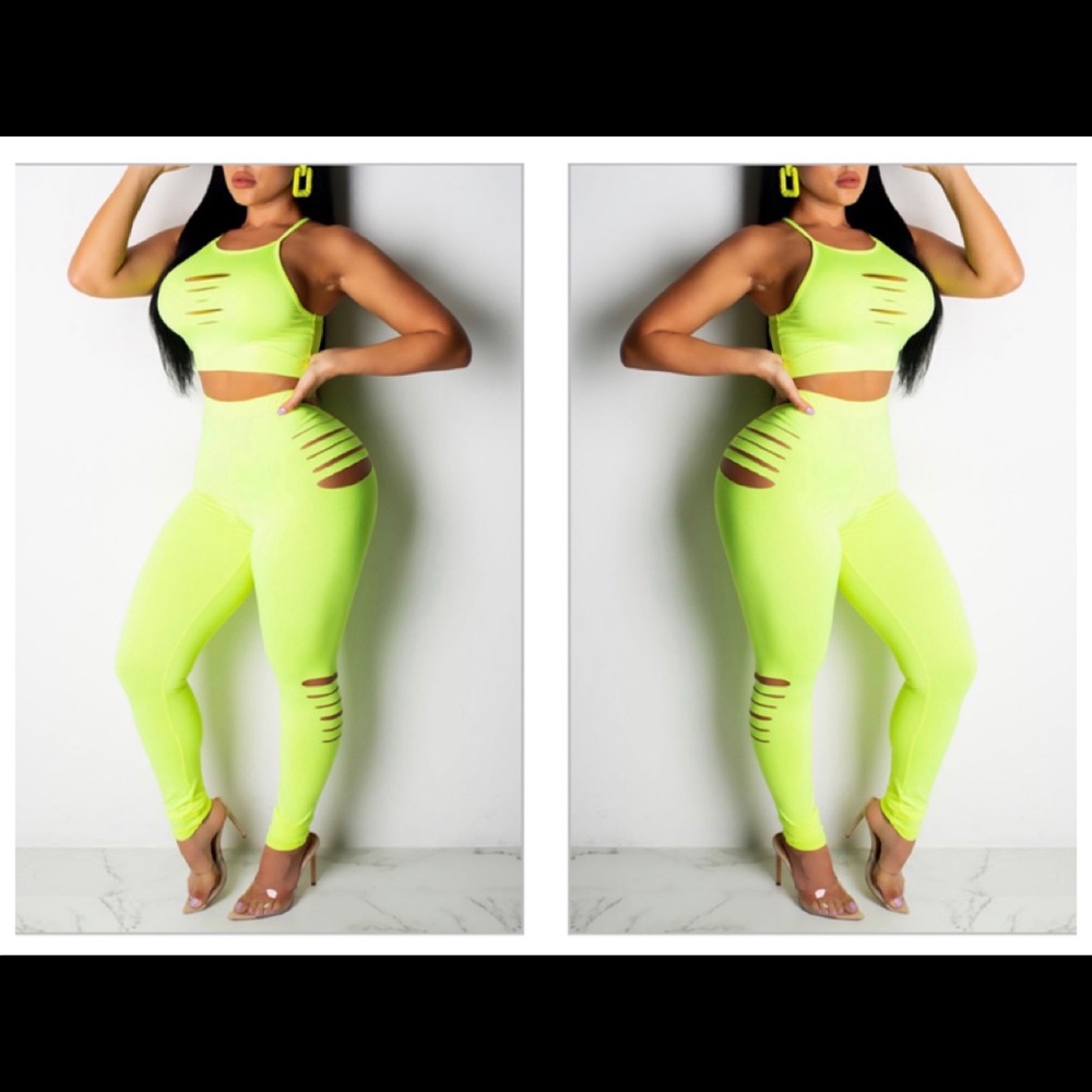 🎾 Two Piece Pants Set 🎾 - Picture 3 of 4